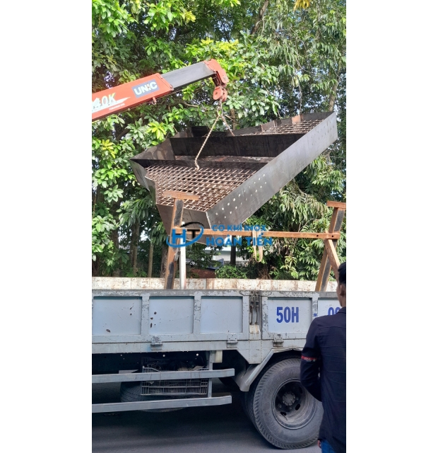 Kệ rượu